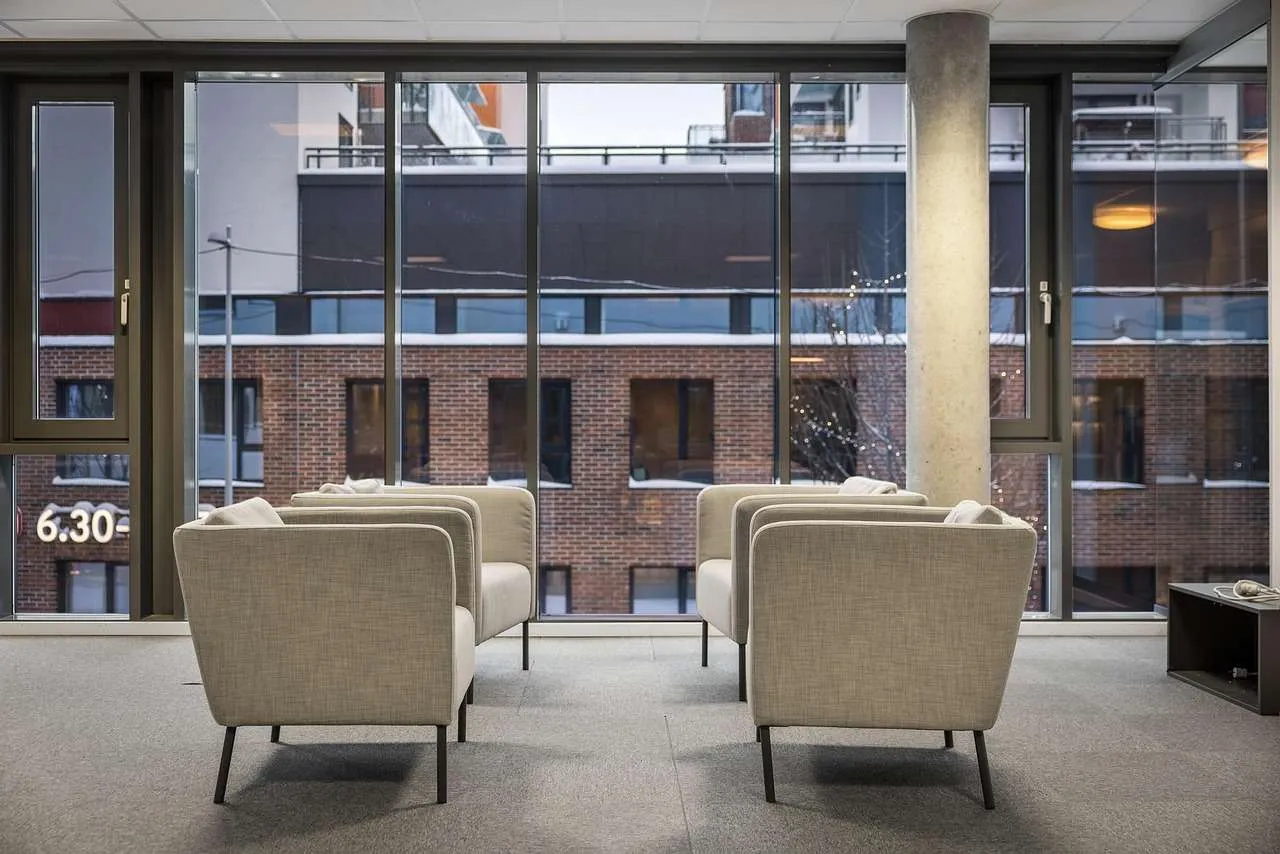 Home Window Repair: Fix It Right